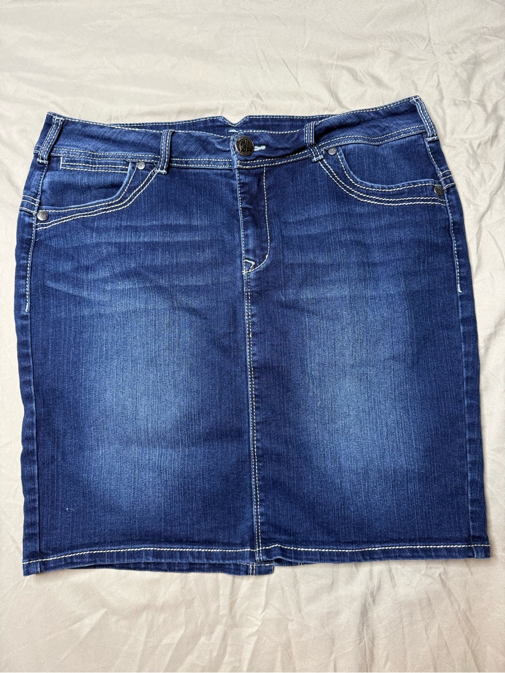 Ricki's Dark Blue Denim Pencil Skirt Jean Women's Size 32